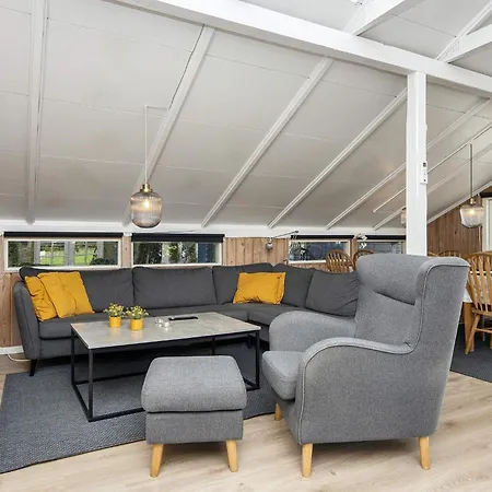 Spacious Retreat In Skovmose-by Traum *