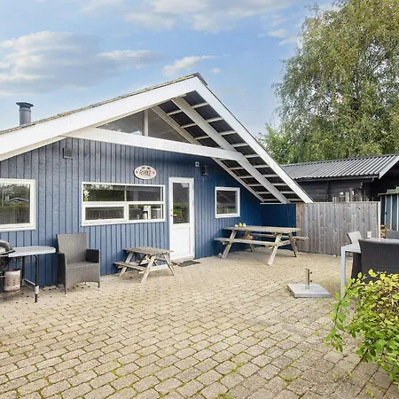 Spacious Retreat In Skovmose-by Traum * Nedre Lysabild